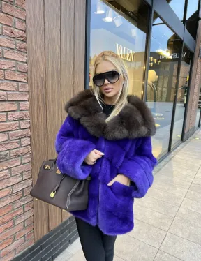 Шуба норковая с капюшоном из меха куницы - цвет фиолетовый