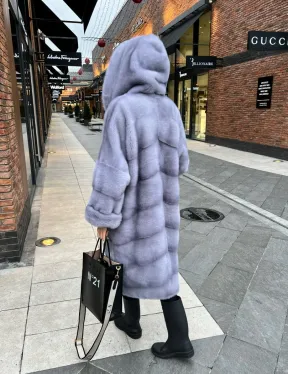 Шикарная норковая шуба с капюшоном - цвет сапфир