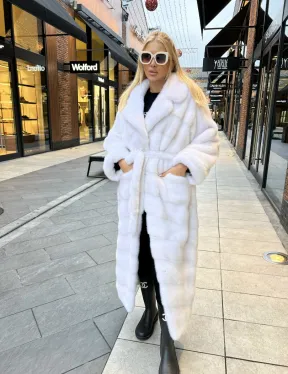 Удлиненная шуба из меха датской норки в цвете паломино