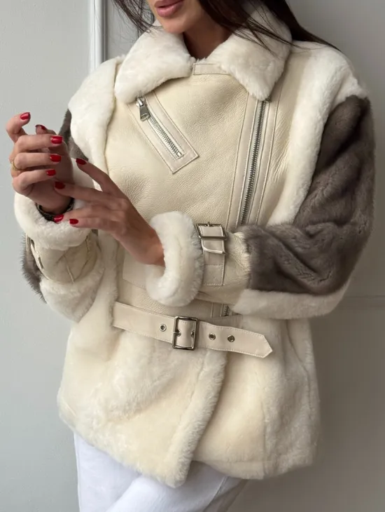 Дубленка из натуральной овчины с рукавами из меха норки