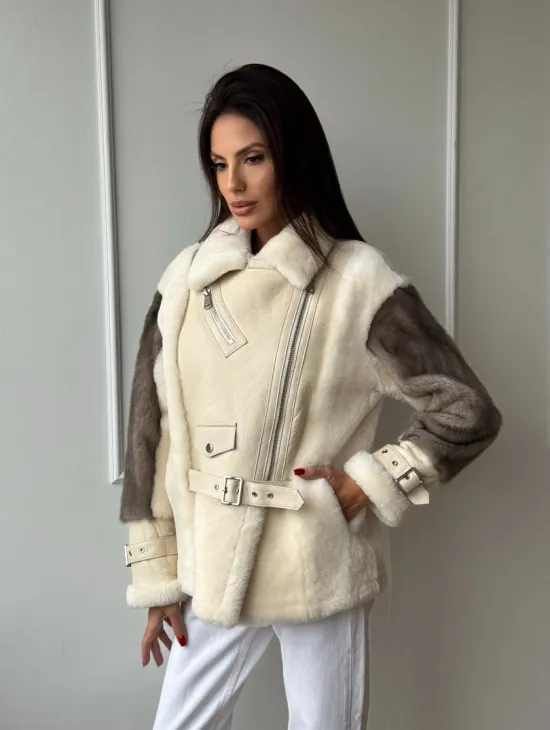 Дубленка из натуральной овчины с рукавами из меха норки