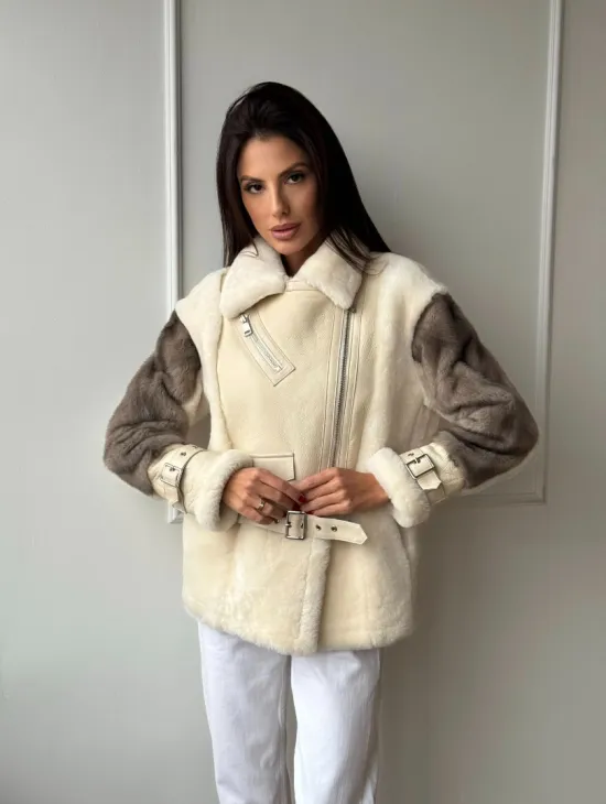 Дубленка из натуральной овчины с рукавами из меха норки