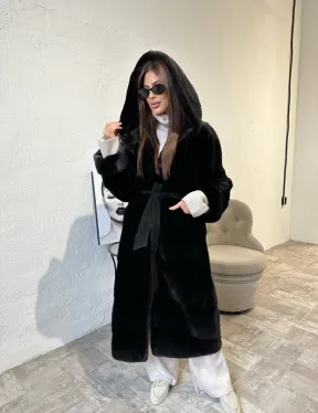 Шуба из канадской плюшевой норки BlackNafa с капюшоном