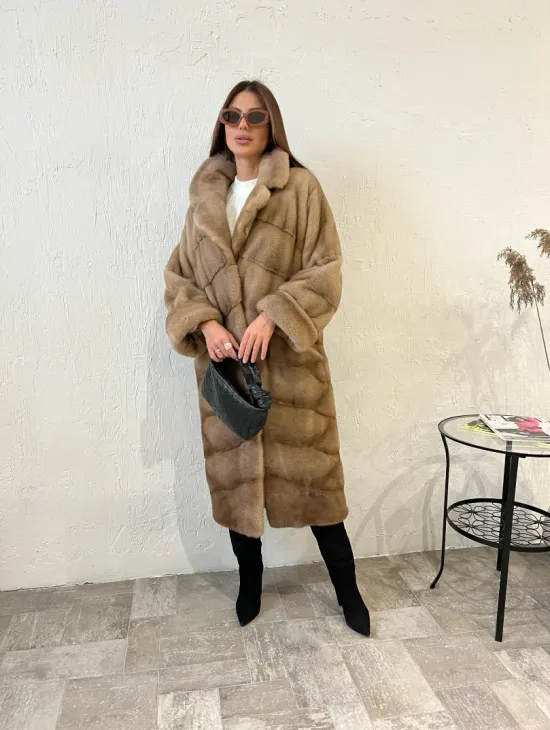 Шуба норковая SAGA FURS с английским воротником - цвет  натуральный пастель