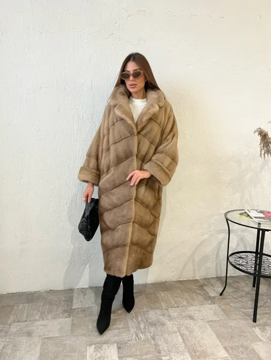 Шуба норковая SAGA FURS с английским воротником - цвет  натуральный пастель