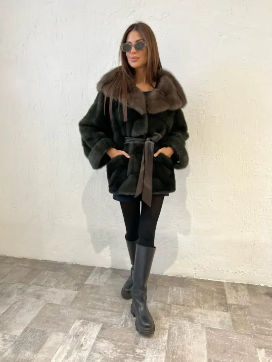 Норковое пончо шуба с капюшоном из меха куницы - цвет оливковый