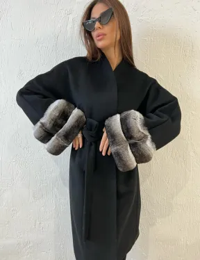 Пальто с мехом шиншиллы - цвет черный