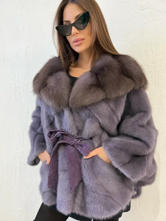 Шуба норковая - пончо с капюшоном куница цвет лаванда