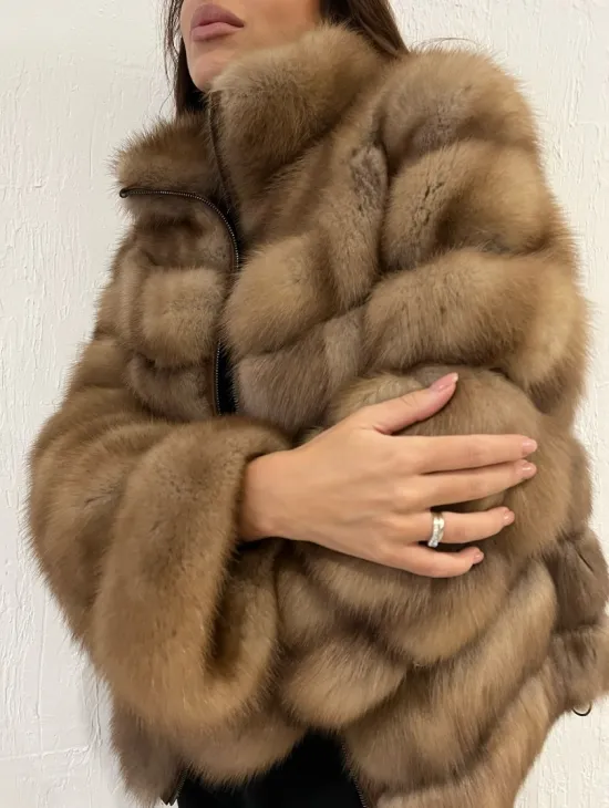 Шуба из меха куницы на молнии