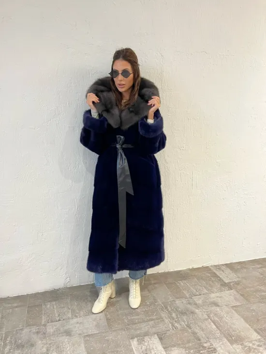 Шуба из меха норки с капюшоном куница - цвет электрик