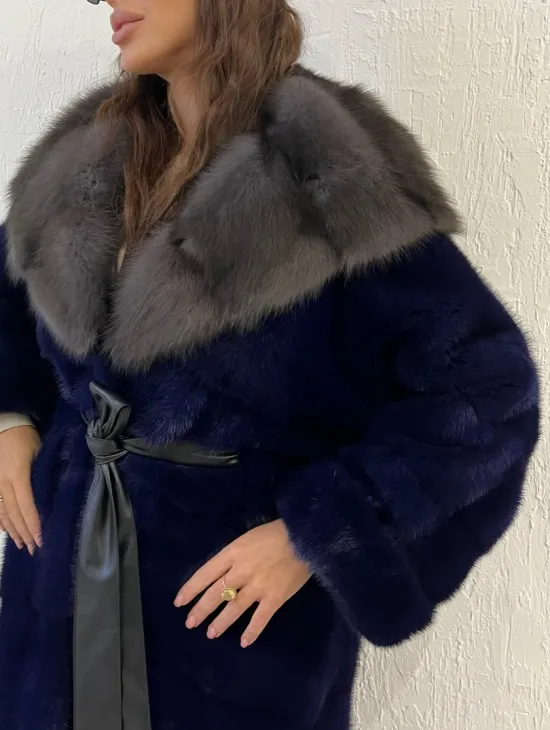 Шуба из меха норки с капюшоном куница - цвет электрик