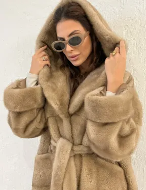 Удлиненная норковая шуба NAFA с капюшоном - цвет пастель