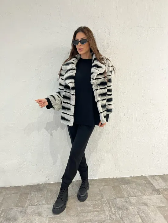 Короткая шуба из меха орилага под шиншиллу