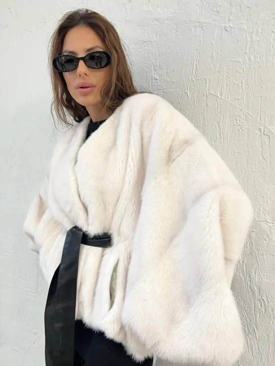 Белое болеро (жакет) из меха норки