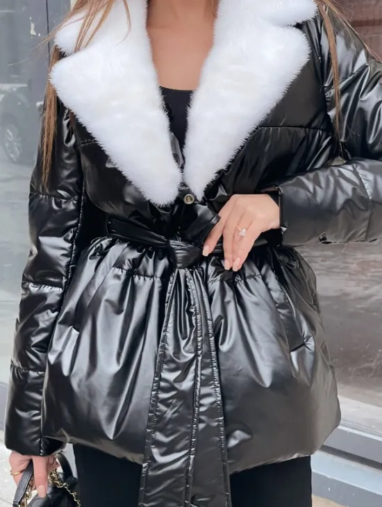 Пуховик с мехом белой норки в черном цвете