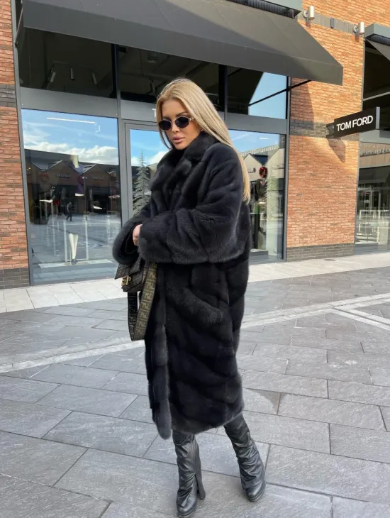 Шуба из меха норки с английским воротником - цвет графит