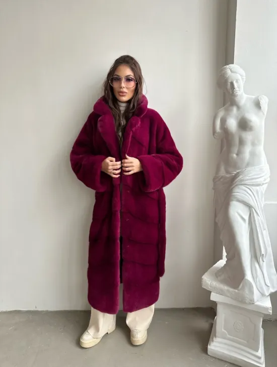 Шуба из меха плюшевой норки Velvet - английский воротник