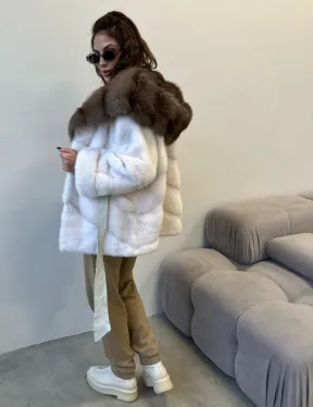 Норковая шуба - пончо с капюшоном из меха куницы