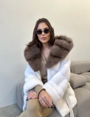 Норковая шуба - пончо с капюшоном из меха куницы