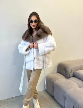 Норковая шуба - пончо с капюшоном из меха куницы