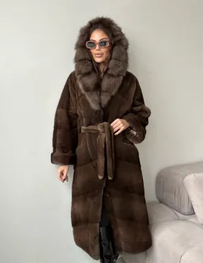 Шуба норкова с капюшоном из меха куницы - цвет соболь