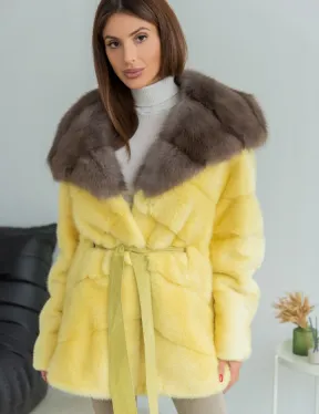 Норковое пончо - шуба с капюшоном из меха куницы - желтого цвета