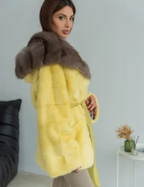 Норковое пончо - шуба с капюшоном из меха куницы - желтого цвета