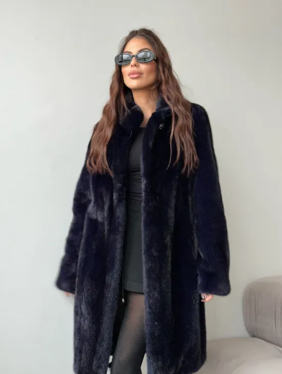 Шуба из аукционной норки стойка воротник  - цвет инфинити