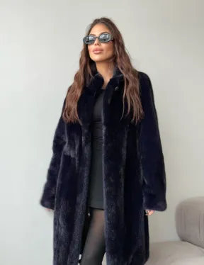 Шуба из аукционной норки стойка воротник  - цвет инфинити