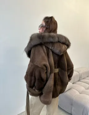 Шуба пончо из меха норки с капюшоном куница - цвет соболь