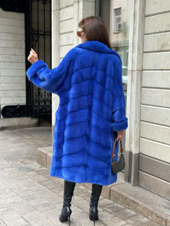 Шуба из меха норки - цвет синий