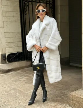 Белая шуба из мех норки NAFA