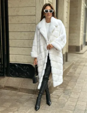 Белая шуба из мех норки NAFA