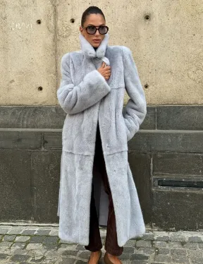 Голубая шуба из плюшевой норки “Velvet”