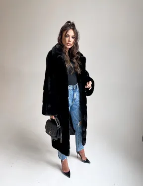 Черная норковая шуба из аукционной норки NAFA