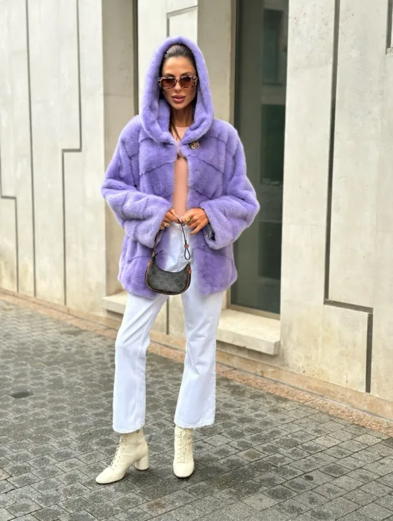 Короткая норковая шуба с капюшоном - цвет лиловый