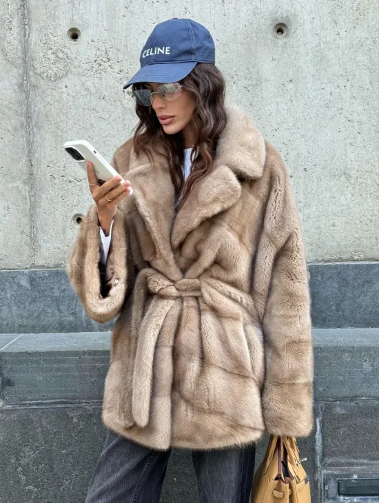 Летучая мышь пастель аукционная норка