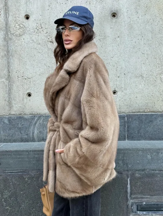 Летучая мышь пастель аукционная норка