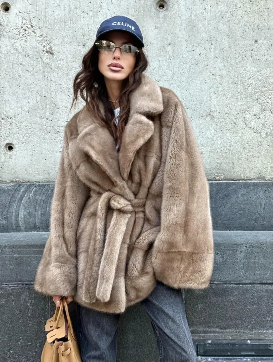 Летучая мышь пастель аукционная норка