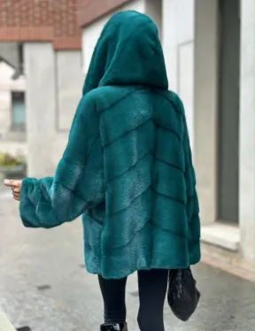 Короткая норковая шуба с капюшоном - цвет морской изумруд
