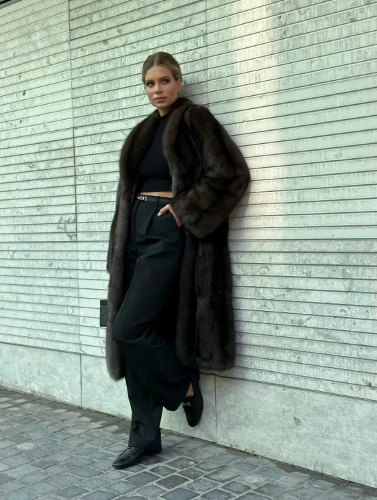 Классическое пальто из меха соболя седина 1/2