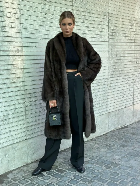 Классическое пальто из меха соболя седина 1/2