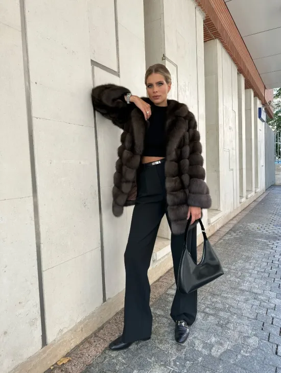 Полушубок - жакет из меха соболя английский воротник