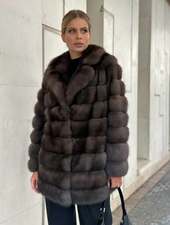 Полушубок - жакет из меха соболя английский воротник