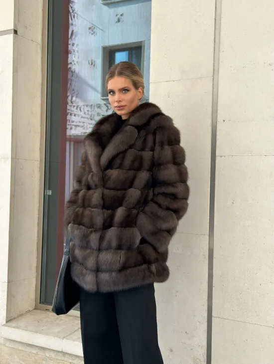 Полушубок - жакет из меха соболя английский воротник