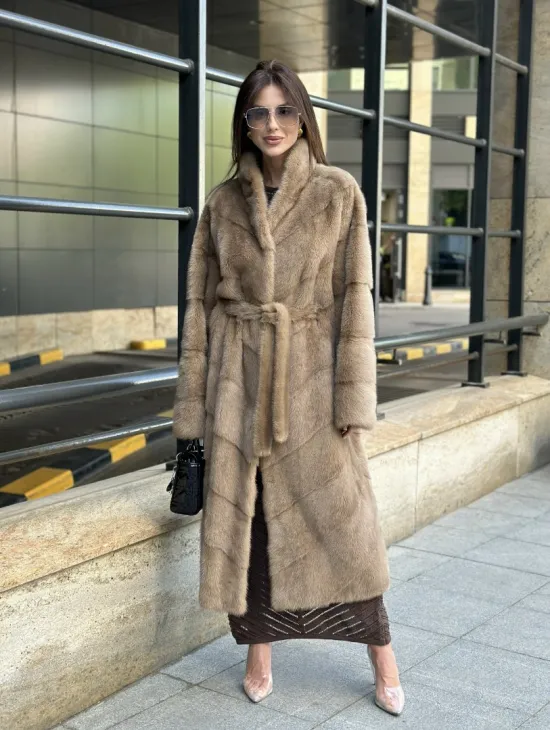 Пастель норковая шуба из аукционного меха - воротник отворот