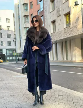 Роскошная норковая шуба с воротником из меха куницы в цвете индиго