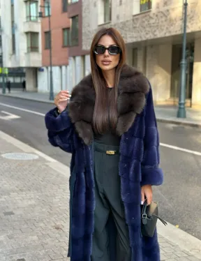 Роскошная норковая шуба с воротником из меха куницы в цвете индиго
