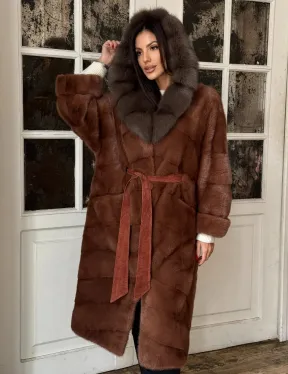 Эксклюзивная норковая шуба с капюшоном из куницы - цвет терракотовый