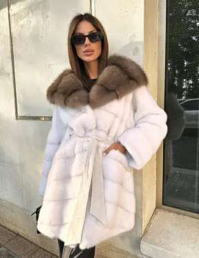 Шуба норковая с капюшоном из меха куницы - цвет жемчуг